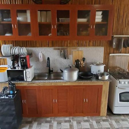 タガイタイ Modern Bahay Kubo In A Farm Near Tagaytayヴィラ エクステリア 写真