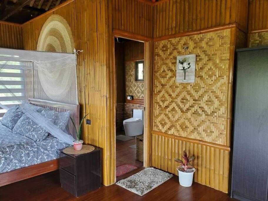 タガイタイ Modern Bahay Kubo In A Farm Near Tagaytayヴィラ エクステリア 写真