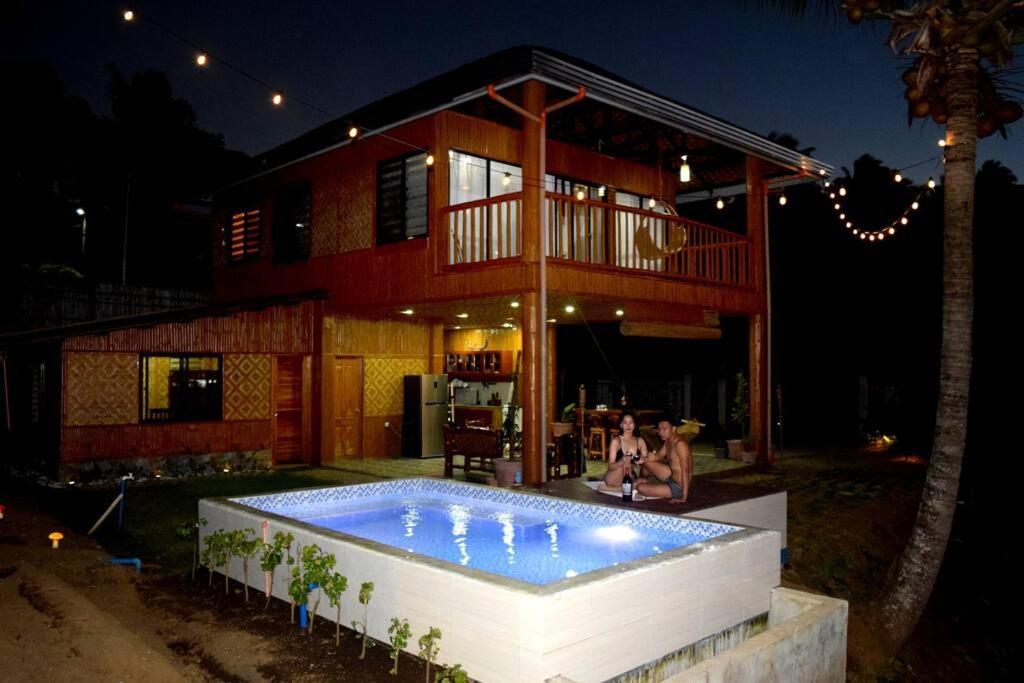 タガイタイ Modern Bahay Kubo In A Farm Near Tagaytayヴィラ エクステリア 写真